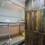 Banthat Thong Hostel